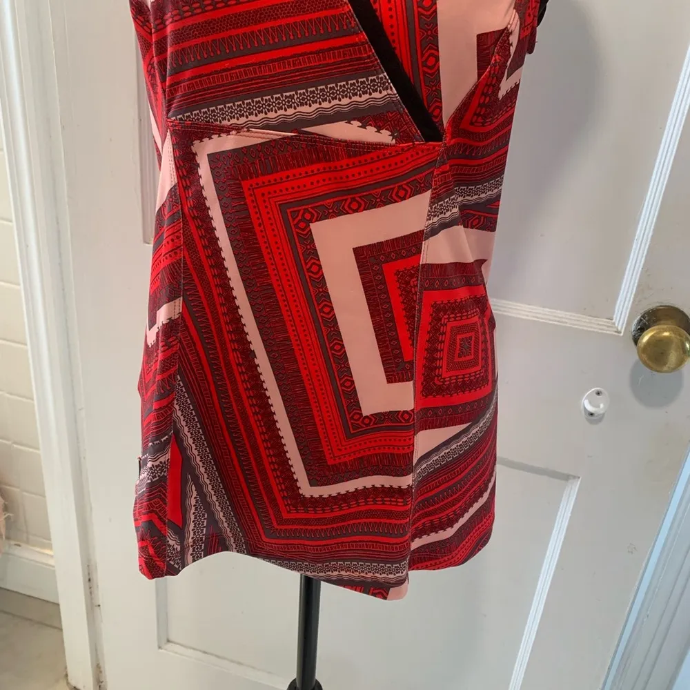 Lolë | Athletic short dress work out top size small - Image 4