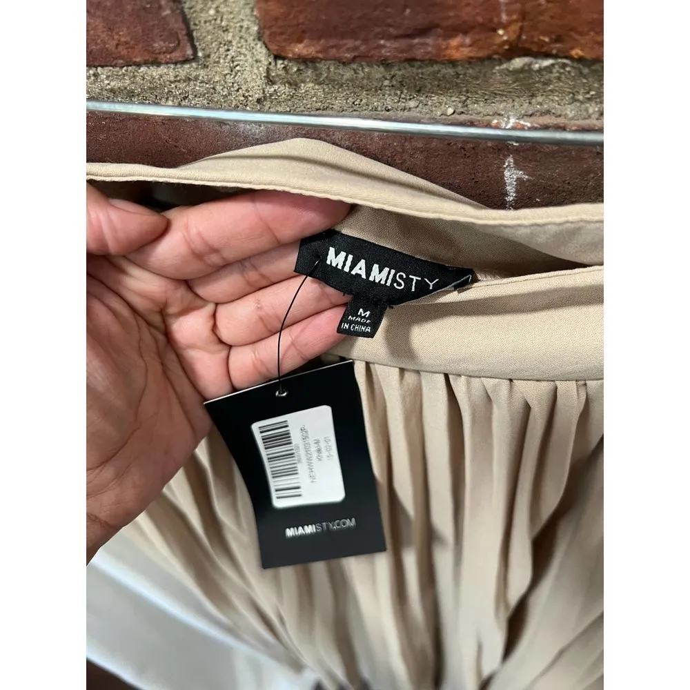 NWT Women’s Miamisty Preppy Pleated High waisted Maxi Skirt Medium Beige Tan - Image 3