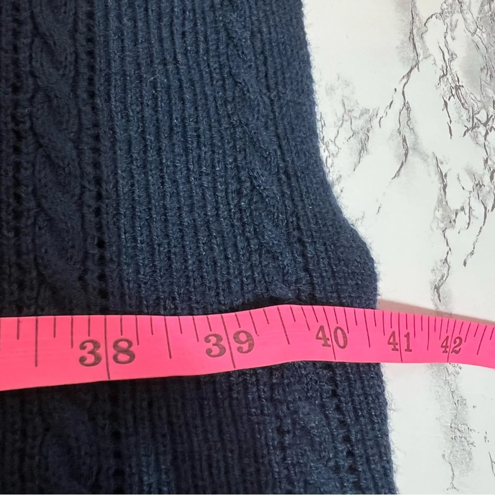 Brooks Brothers wool blend cable knit navy poncho topper one size - Image 4