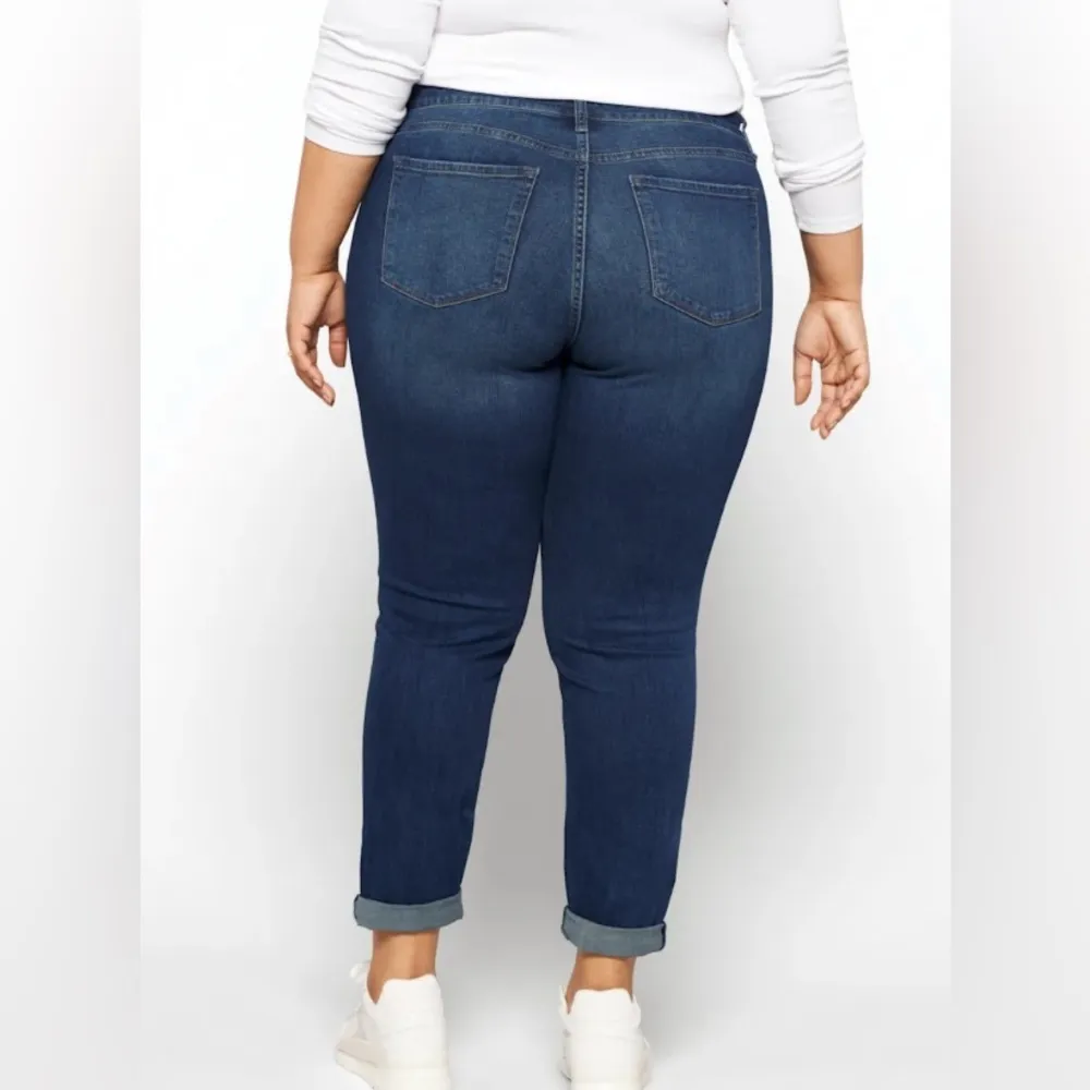 Woman’s Plus STS Blue Darren Girlfriend Cuffed Jeans in Blue Size 24 - Image 3