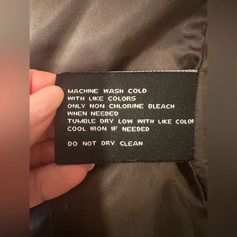 NWOT London Fog Green Trench Coat with Belt and Epaulettes - Image 14