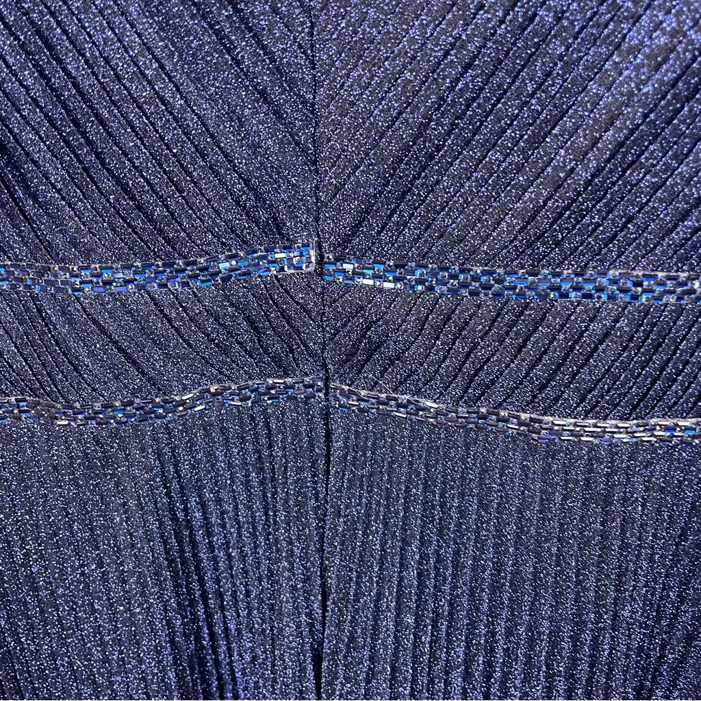 NEW Nox Anabel Deep V - Image 15