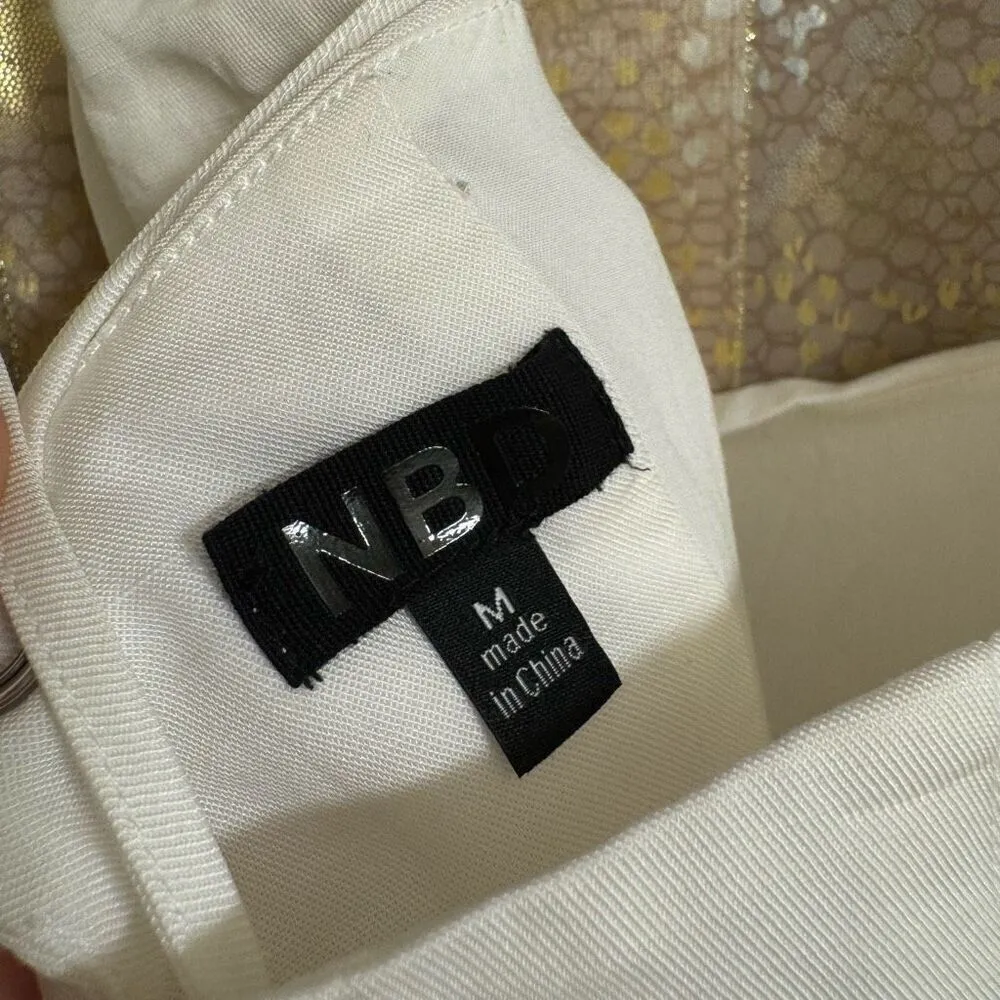 NBD Revolve White Lace Up Back Linen Shorts Romper Medium - Image 5