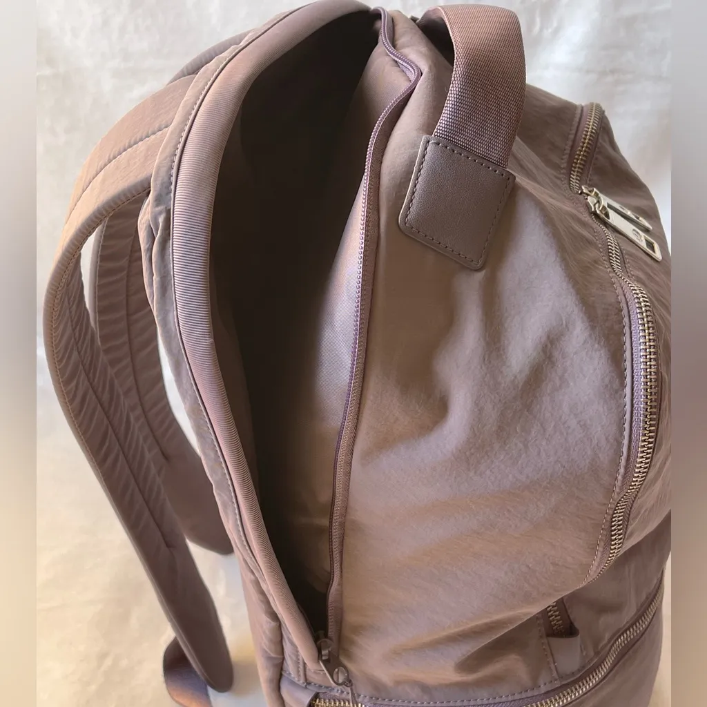 Lululemon Athletica City Adventurer Backpack Vol 17L in Dusky Lavander - Image 10
