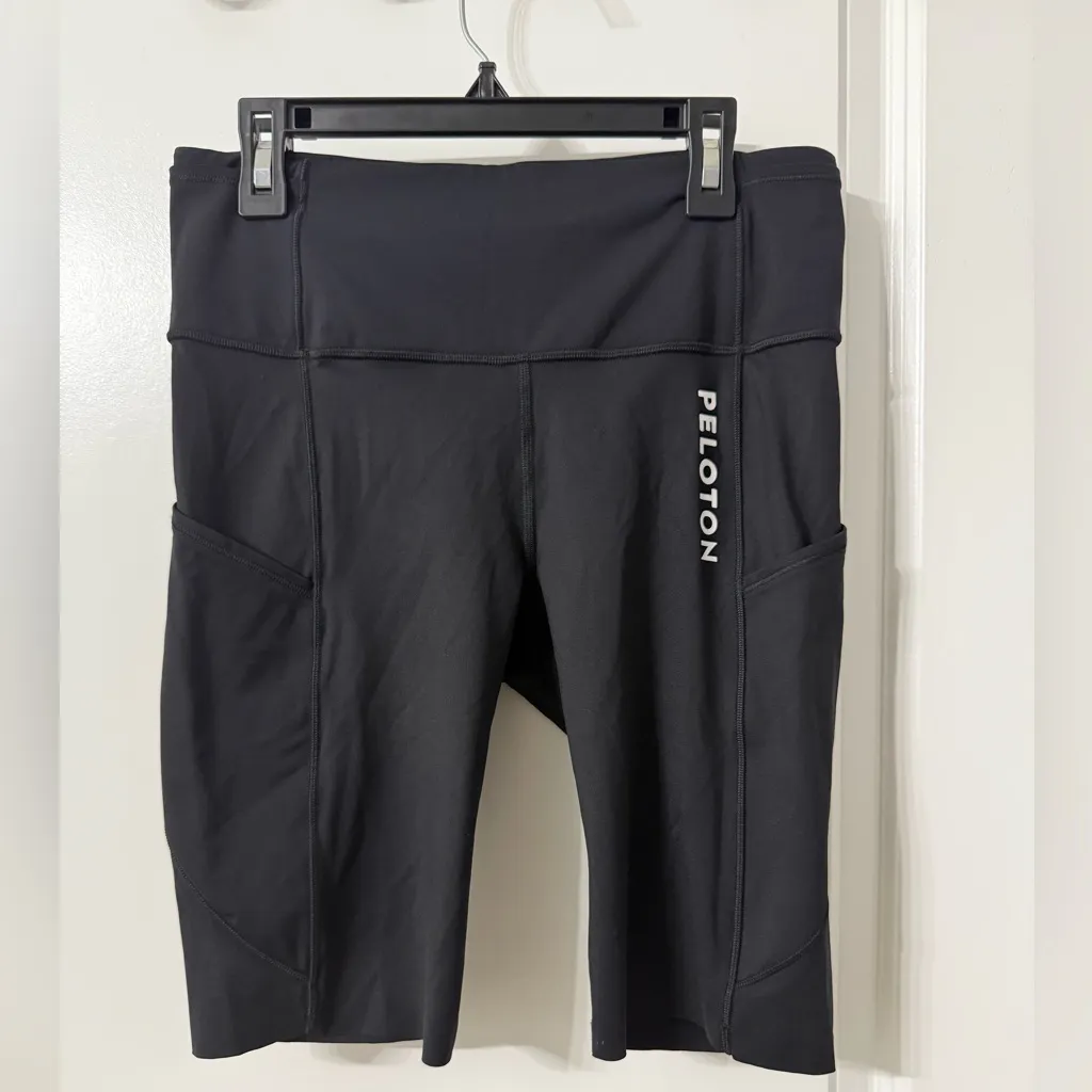 Lululemon Fast And Free Short 10" Peleton Size 8 - Image 3