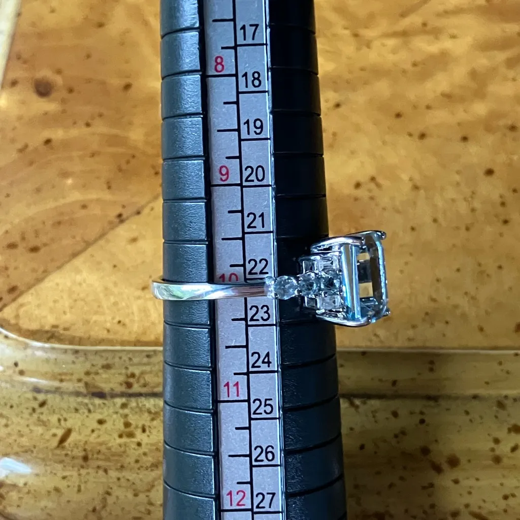 Sky Blue Topaz Sterling Silver Ring Size 10 - Image 8