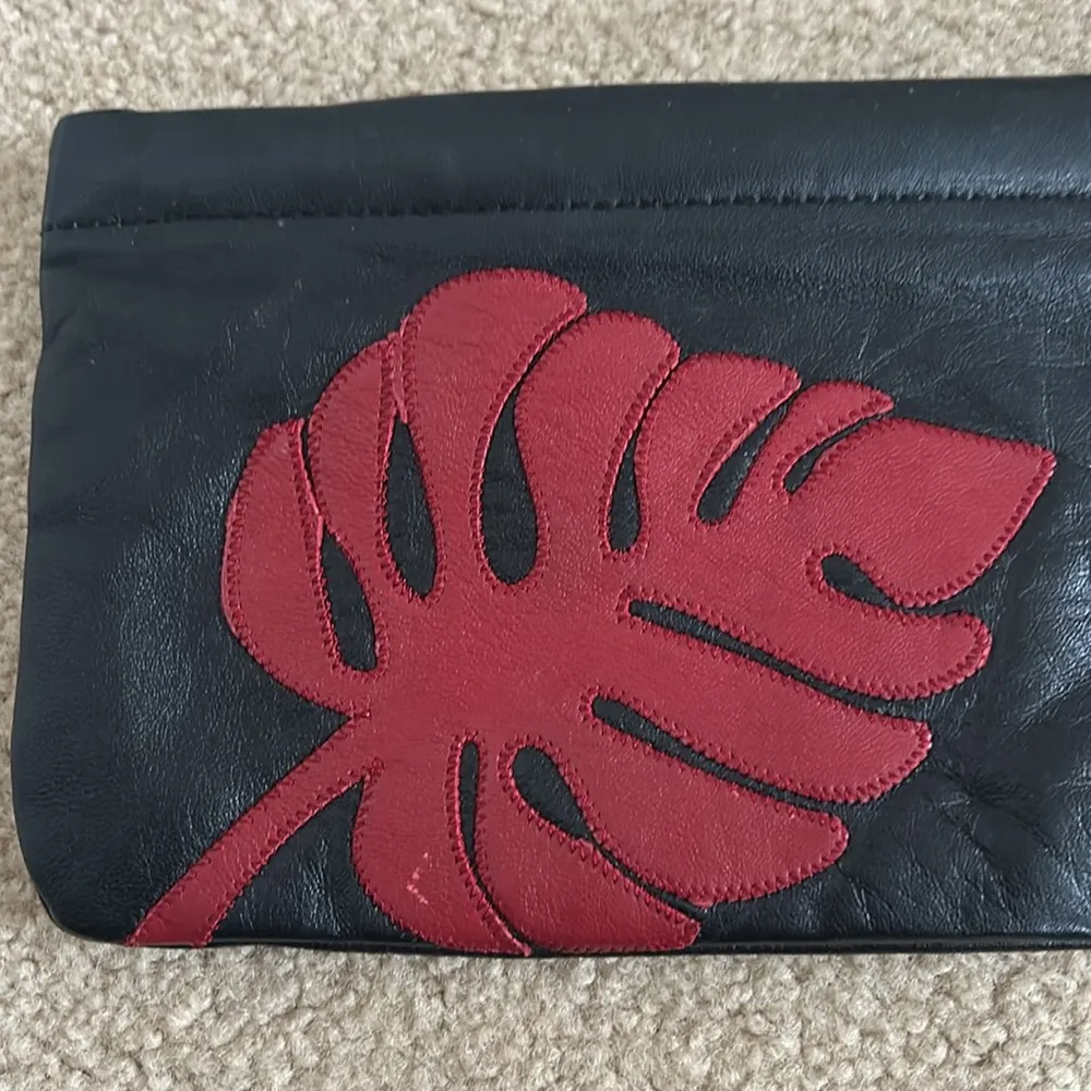 Great American Leatherworks Black/Red Clutch Black - Image 2