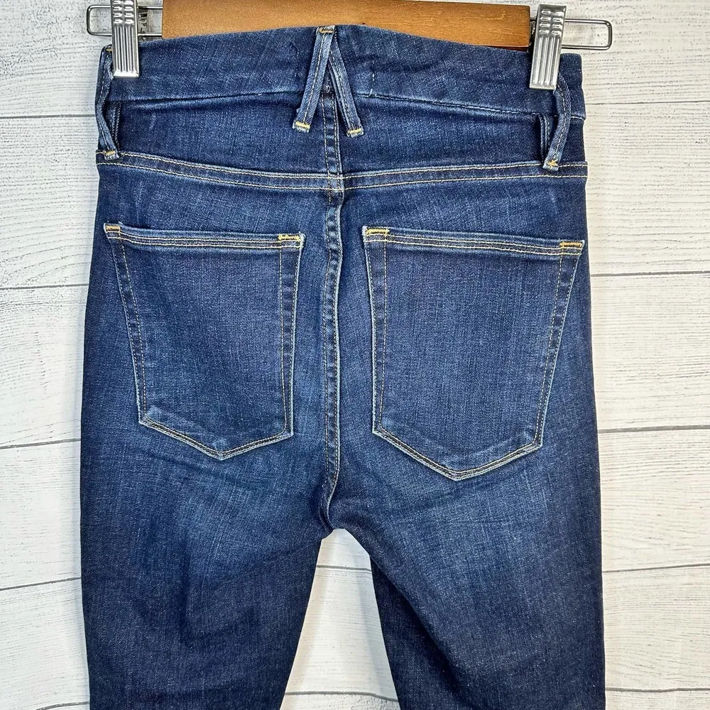 Good American Womens size 0/25 Good Legs Crop Denim Jeans Dark Wash - Image 6