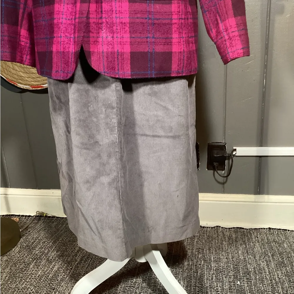 Vintage Gray Corduroy Midi A - Image 9