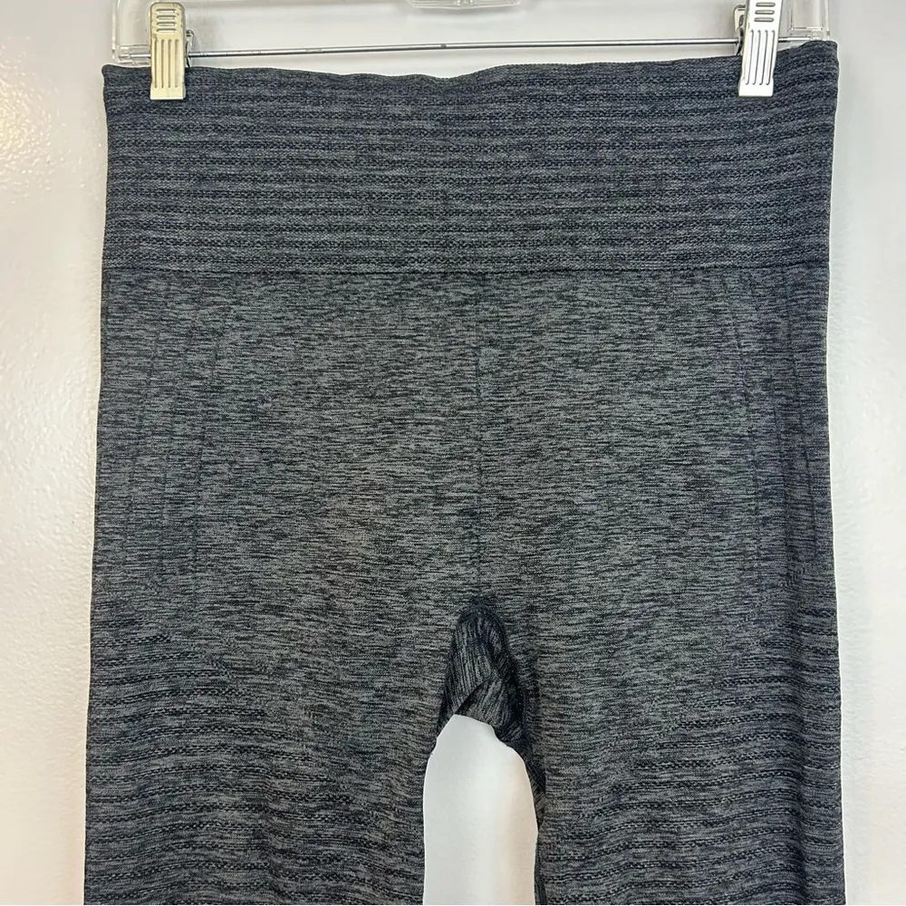 Athleta Training Compression Seamless Grey High Rise Leggings Size M - Image 3