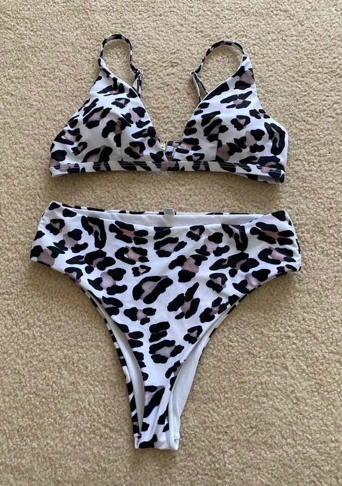 Aruelle Bikini Size M - Image 3