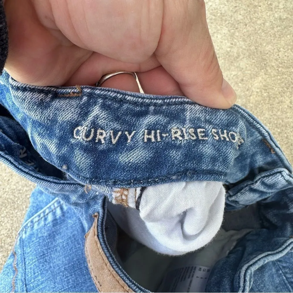 American Eagle Curvy Hi Rise Shorts - Image 3