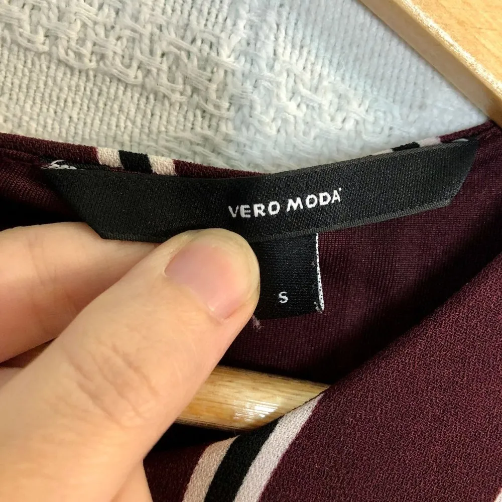 Vero Moda Maroon Striped Shift Dress - Image 8