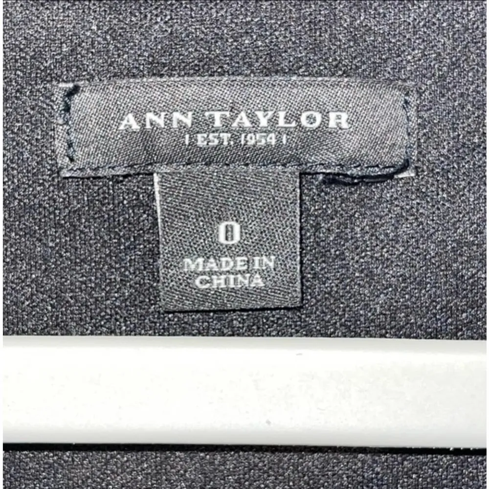 ANN TAYLOR BLACK SLEEVELESS TIE WAIST DRESSY CASUAL STRETCH DRESS SIZE 0 - Image 4