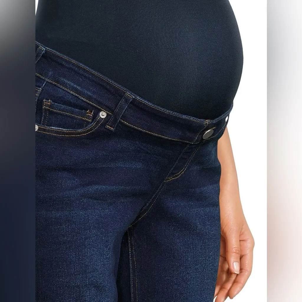 NWT - Maternity Straight Jeans with Belly Band. - Image 4
