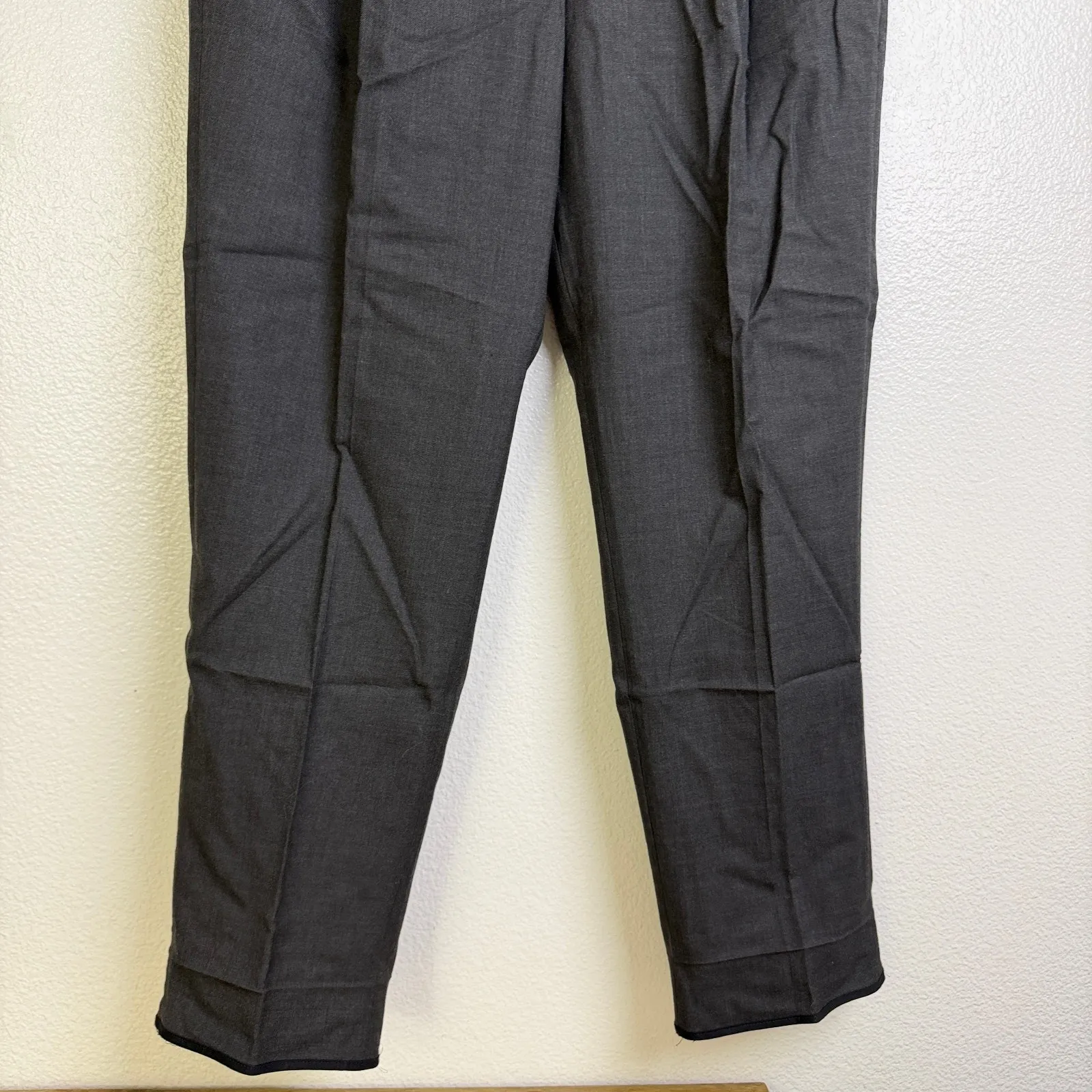 Kit and Ace Pleated Dress Pants Womens 8 Grey Wool Cashmere 26" *Undone Hem Gray - Image 3