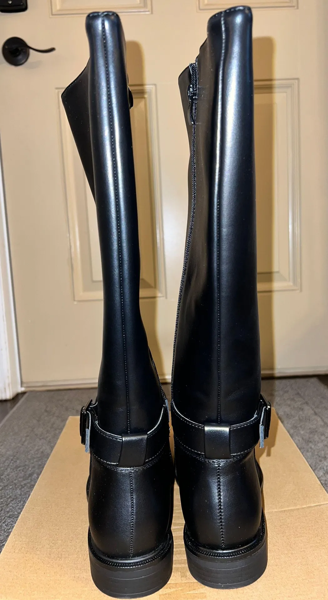 Jealous Black Boot - Image 2