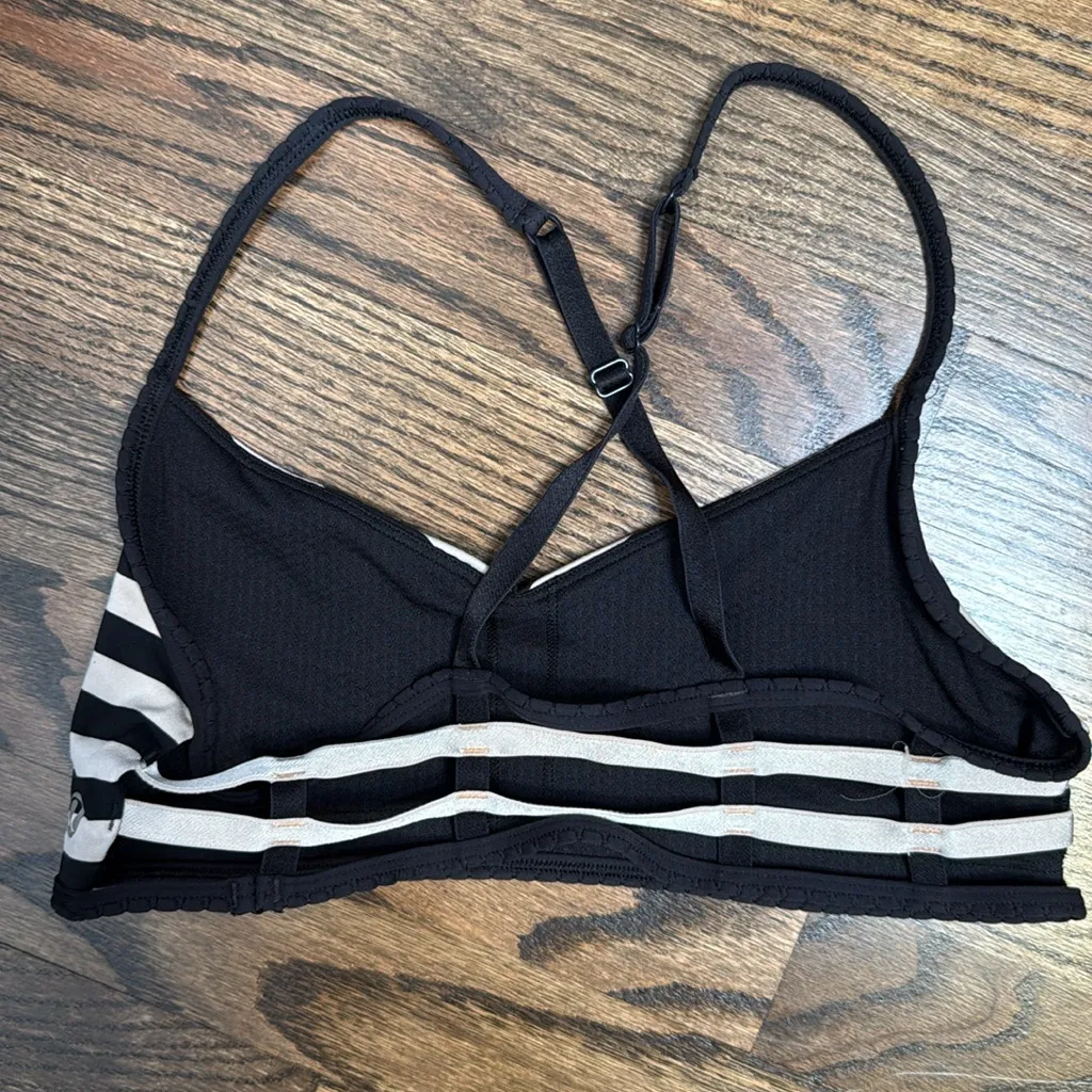 Lululemon Strappy back Striped‎ Black and Cream Bralette - 6 - Image 2