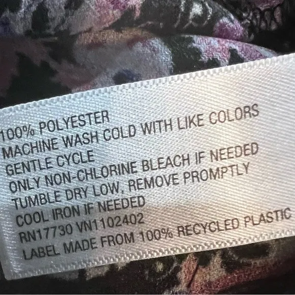 Black and pink off shoulder floral boho romper with pockets size XS - Image 11