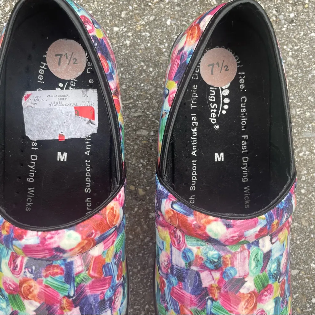 Spring Step Women’s Size 7.5 Skid Resistant Professional Multi Color Clogs - Image 6