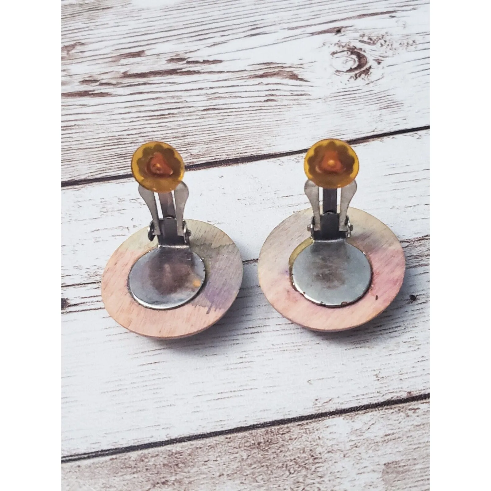 Vintage Clip On Earrings - Image 4