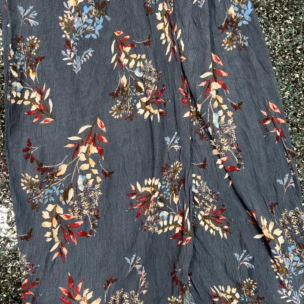 Love Stitch Deep V Blue Floral Medium Maxi Dresses - Image 2