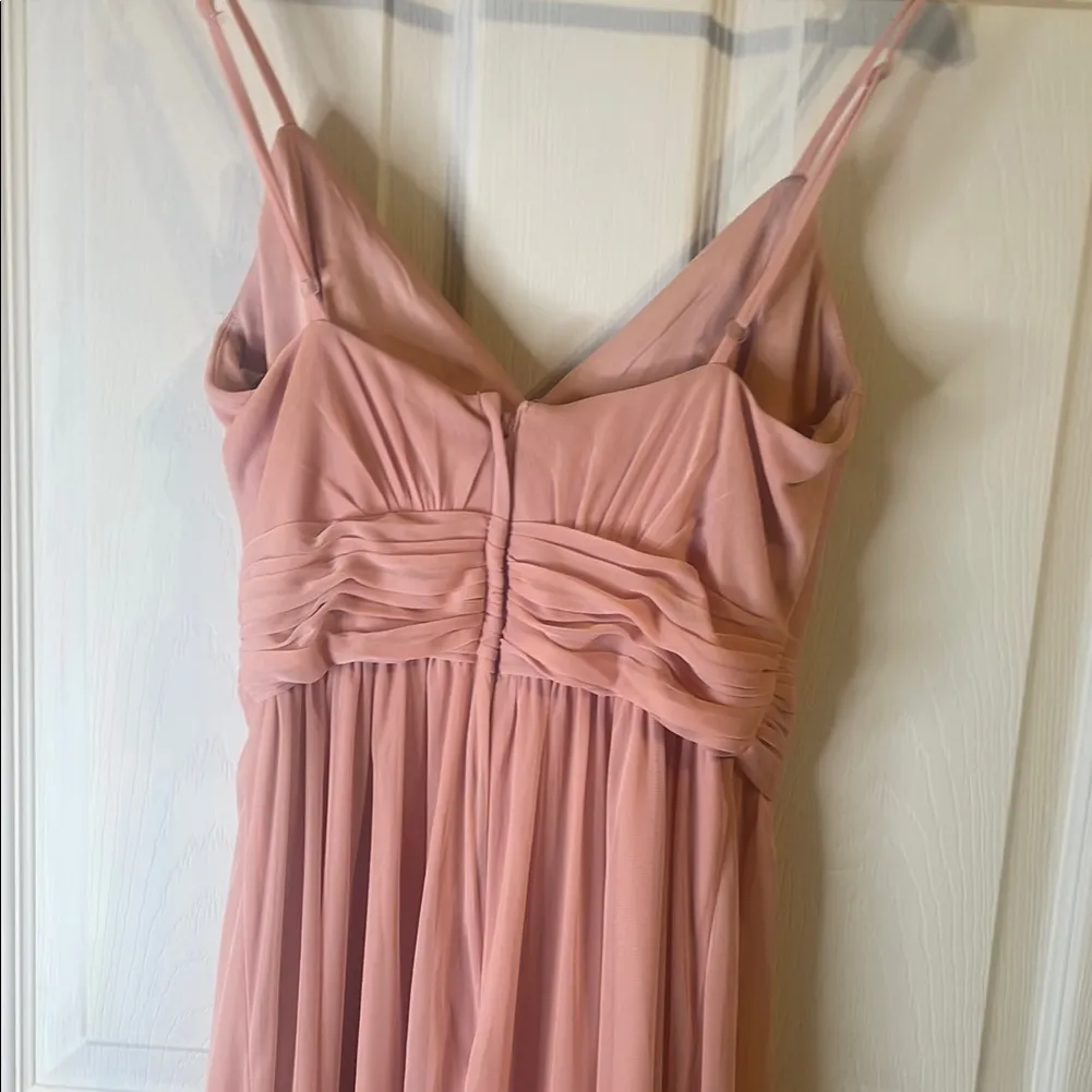 David's Bridal Blush Pink
Spaghetti Strap Gown - Size 4 - Image 4