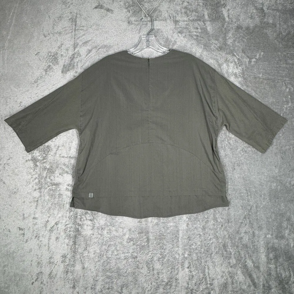 Lululemon Shirt Womens Medium Sage Green Live to Layer Casual Running Athleisure - Image 3