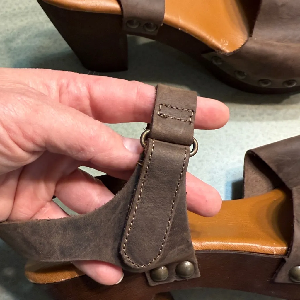 SOFIA MILANO Leather Chunky Heeled Sandals Size 9 Brown - Image 10