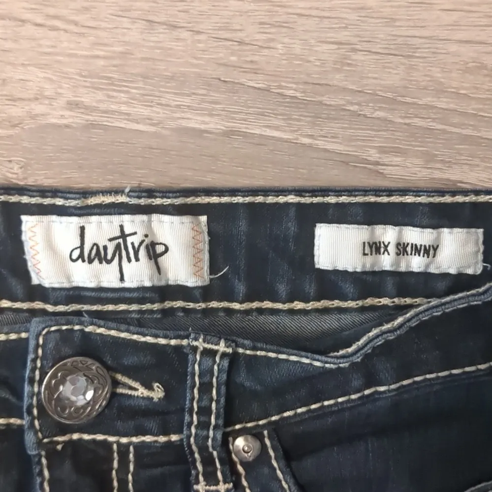 Daytrip lynx skinny jeans size 26 - Image 2