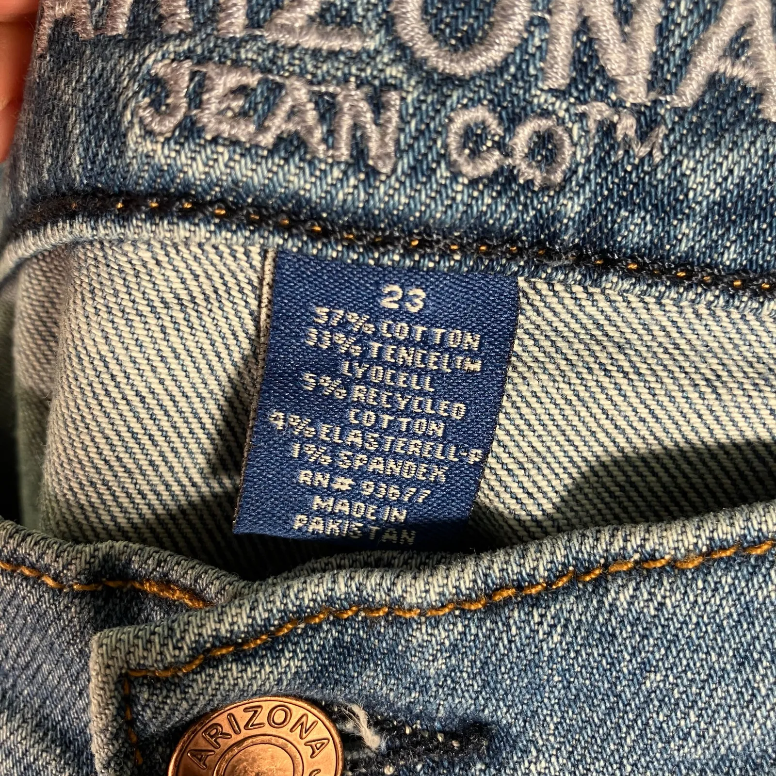 Arizona Jean Co Vintage‎ Straight Patchwork Distressed Jeans 23 New High Rise Blue - Image 3