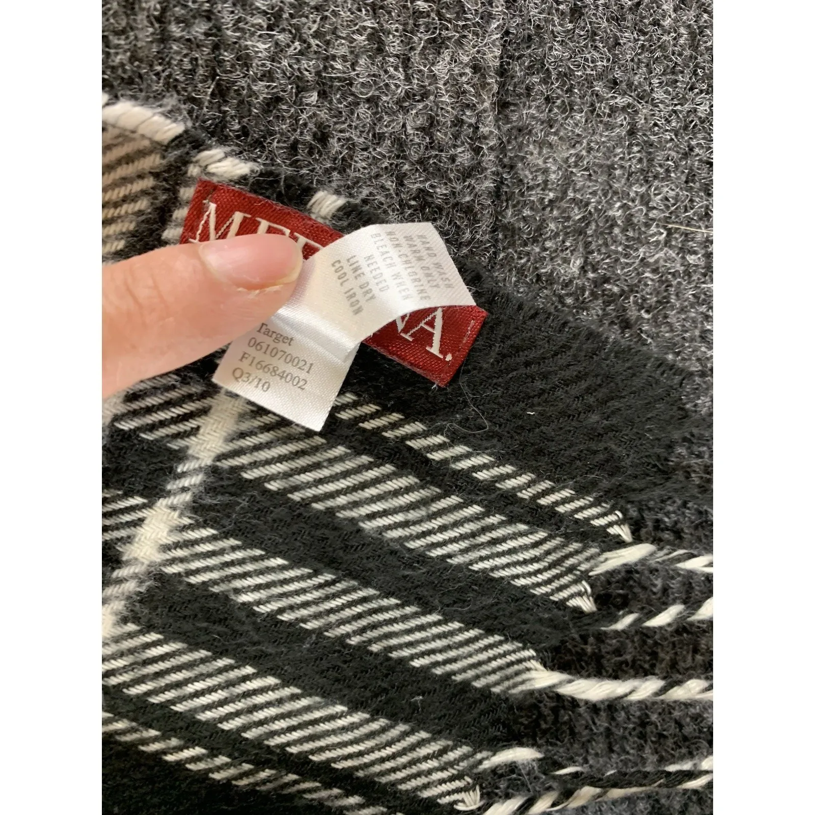 Merona Women’s Scarf Flannel Plaid Black White One Size - Image 6