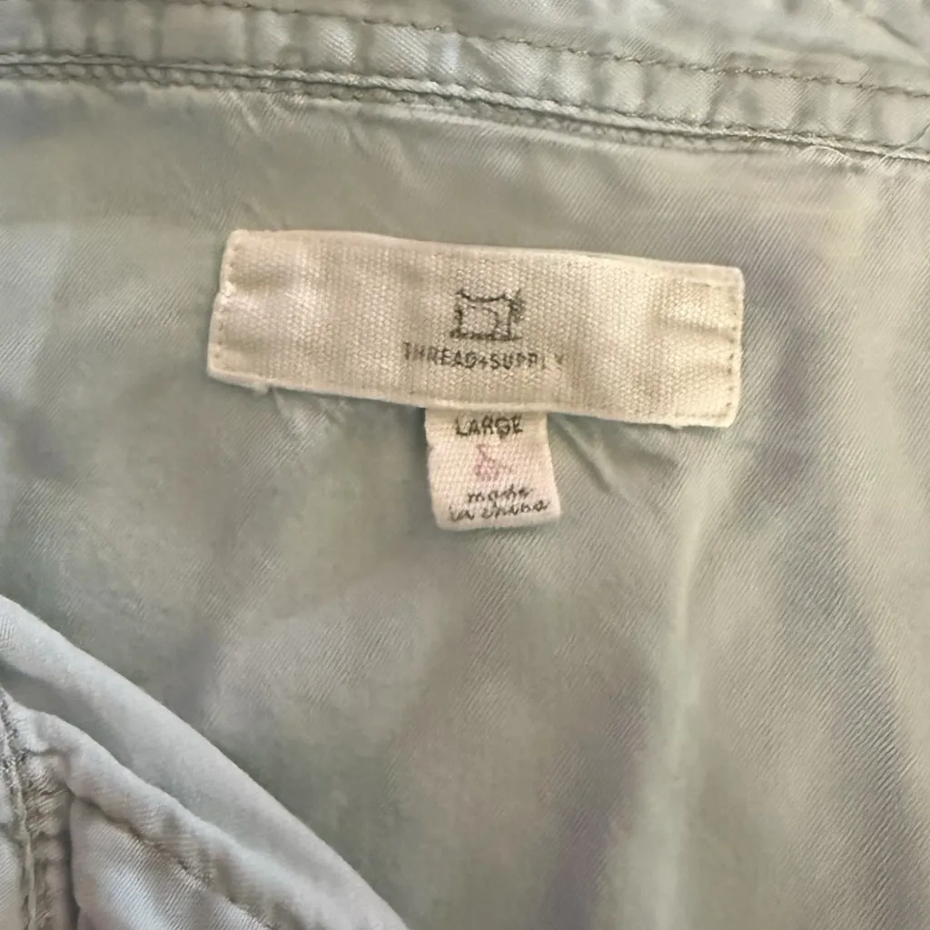 NWOT Thread & Supply Women’s Lightweight Jolie Wash Denim Button Down Top Size L Blue Size L - Image 4