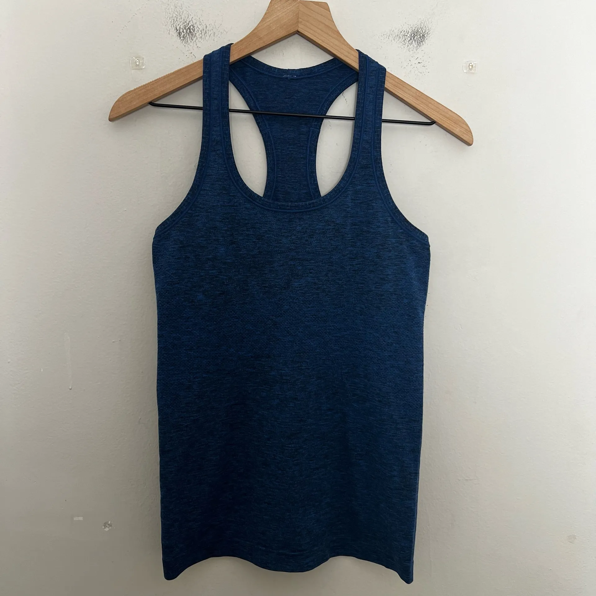 LULULEMON- Swiftly Tech Racerback Black Sapphire Blue Athletic Workout Running - Image 3