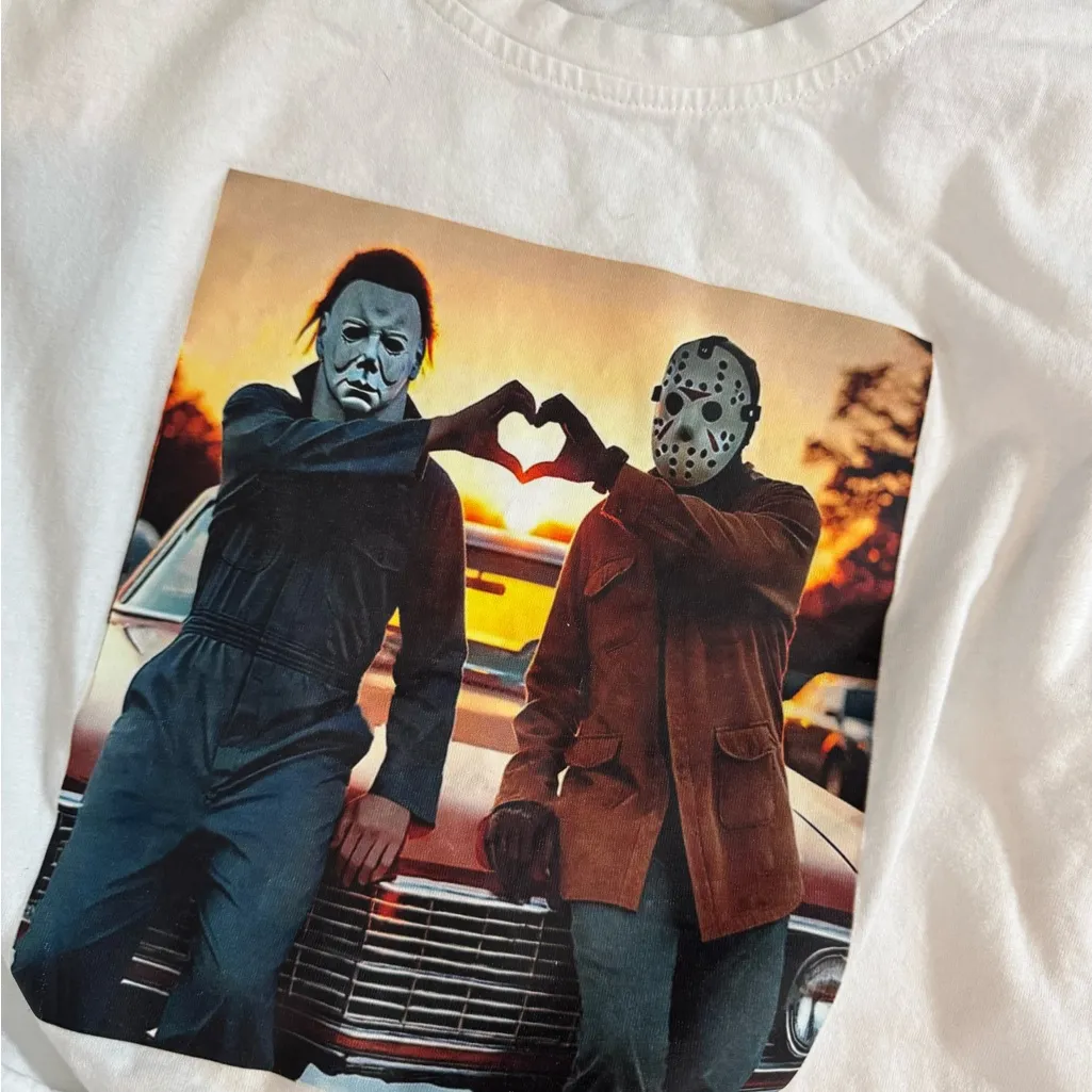 White Graphic Crop Top with Villain Print raw hem woman’s sz M Size M - Image 4