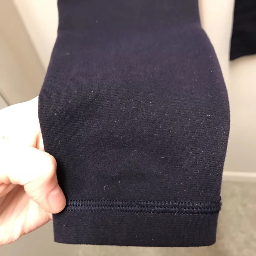 Lululemon Wunder Under Full Length Leggings in navy blue shimmer, size 8 - Image 6