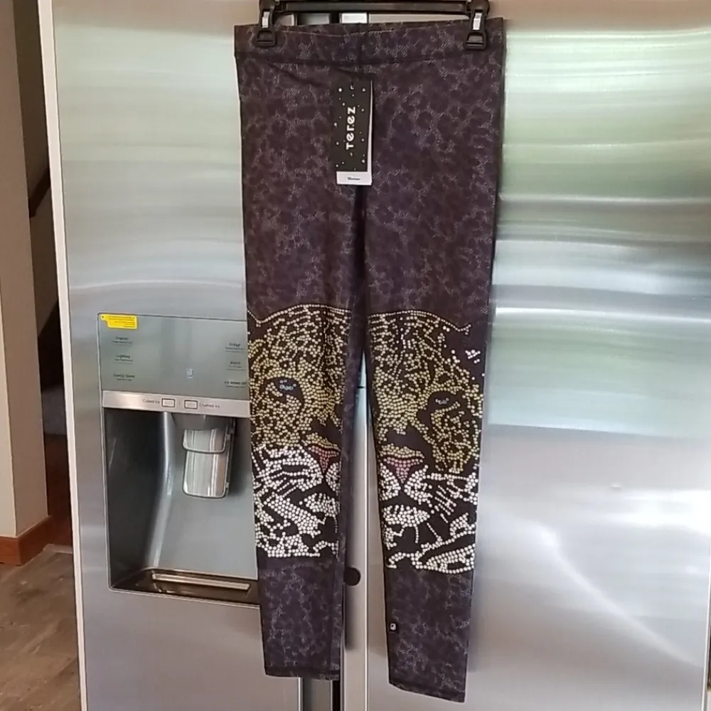 Terez 💕💕 Crystal Leopard Leggings - Image 11