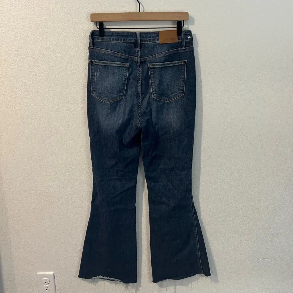 Judy Stretch Medium Wash Blue Ripped‎ Distressed Denim Flare Jeans Size 9 / 29 - Image 2