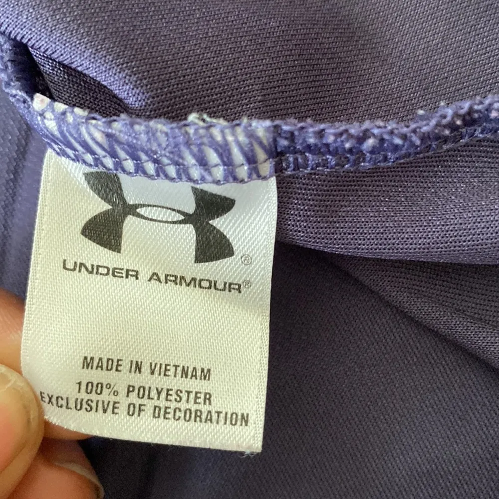 Under Armour Jacket SIZE M - Image 3