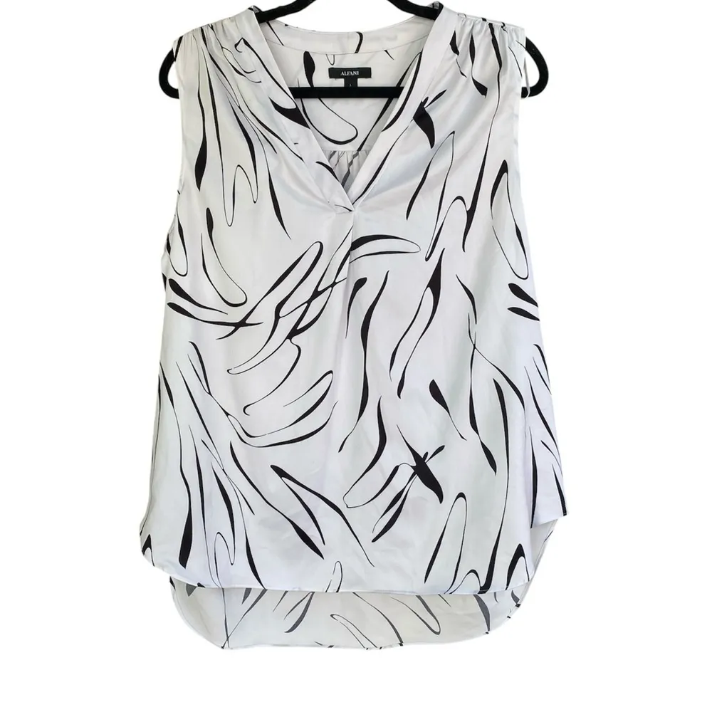 Alfani Black and White Abstract Blouse - Image 2