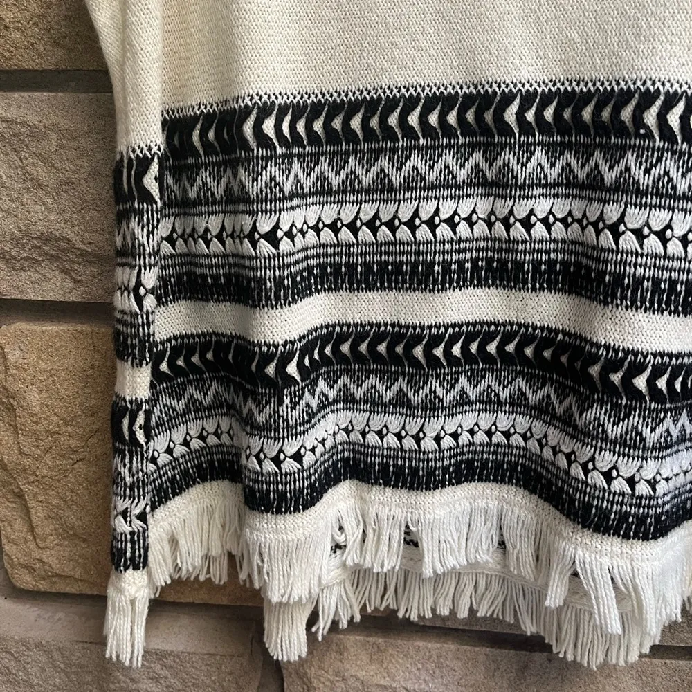 Madewell Villagrove Sweater Tank in Bright Ivory Large Aztec boho fringe - Image 5