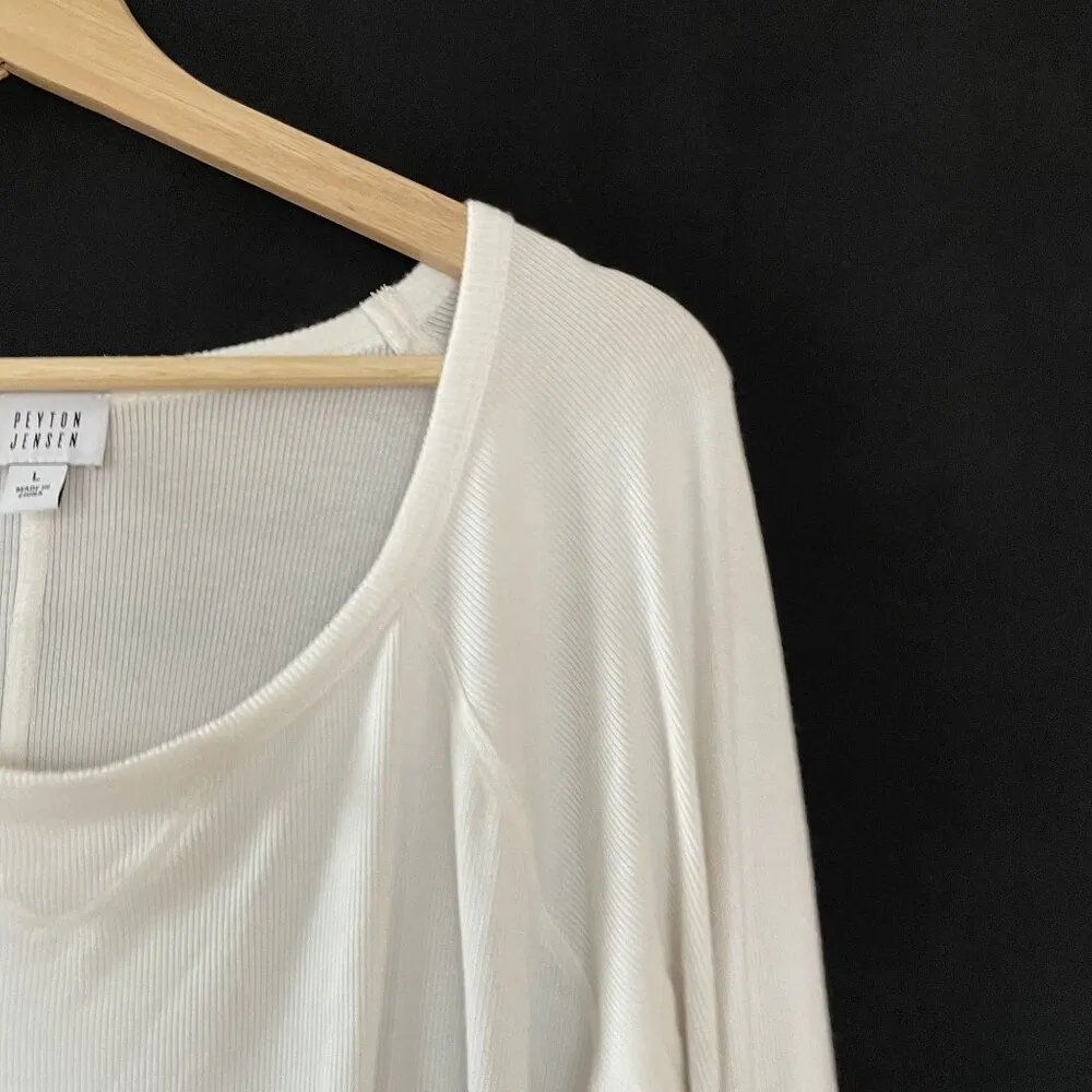Peyton Jensen white long sleeved sweater women's size large button details rayon - Image 2