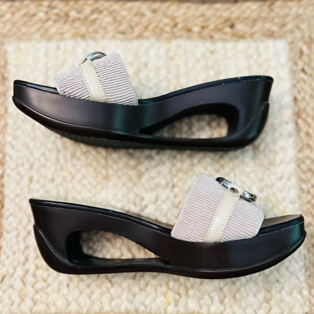 Calvin Klein Yau Taupe Brown Ribbed Fabric Open Toe Wedge Sandals Size 7 - Image 8