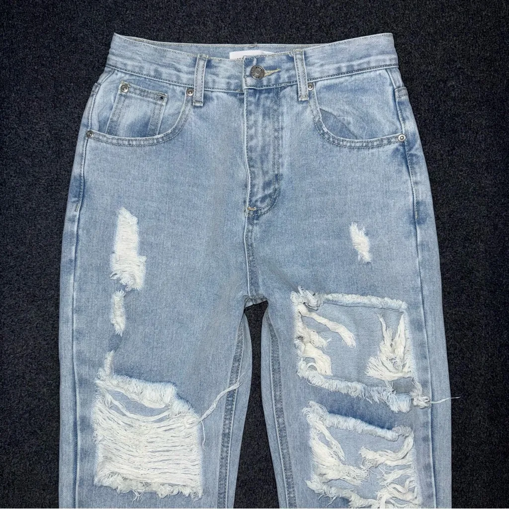 NWT Grey Lab High Rise Cut Out Ripped Straight Leg Jeans Sz 25 Light Distressed Blue - Image 4