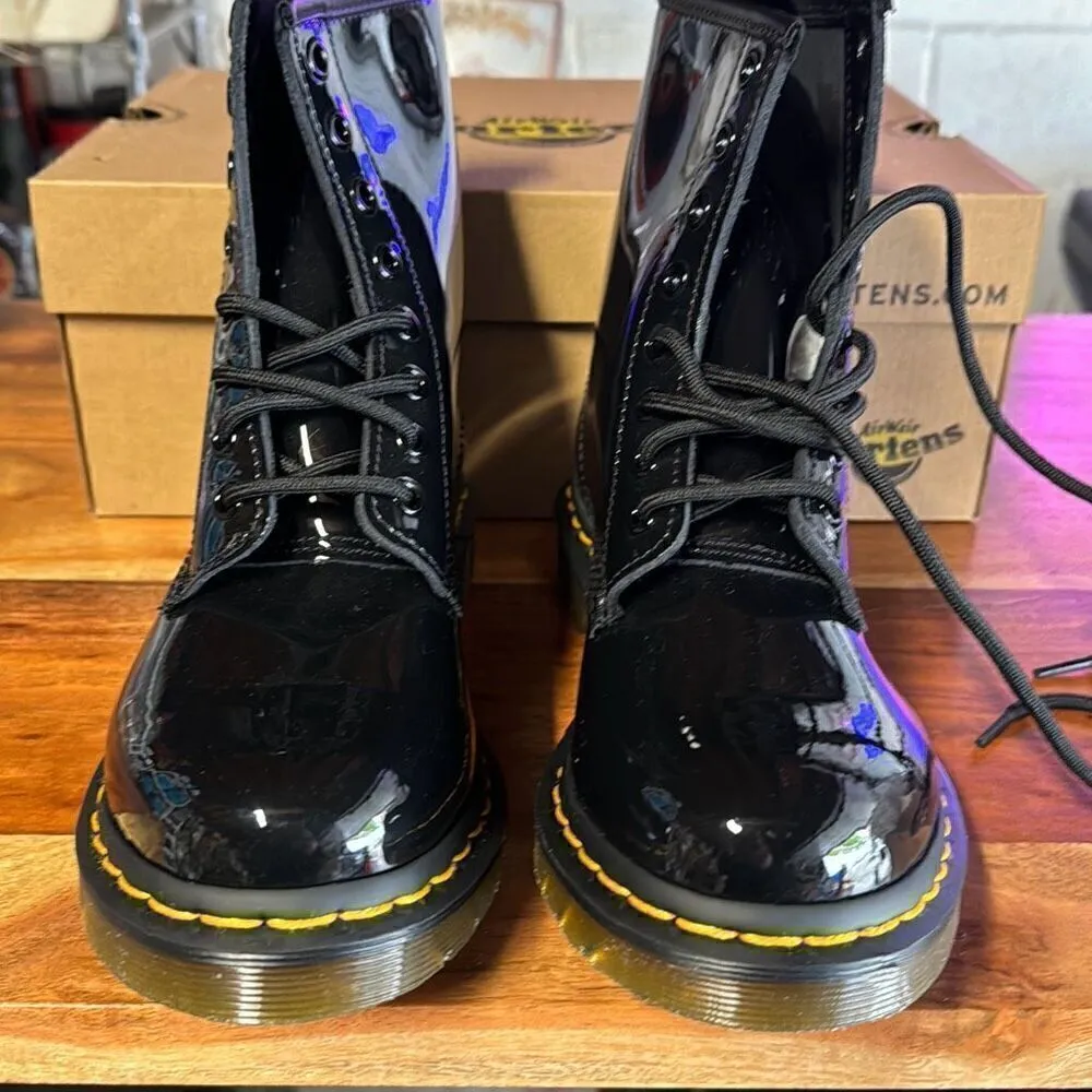 NWT Dr. Martens 1460 Women's Patent Leather Boots Fashion size 7 - Image 9