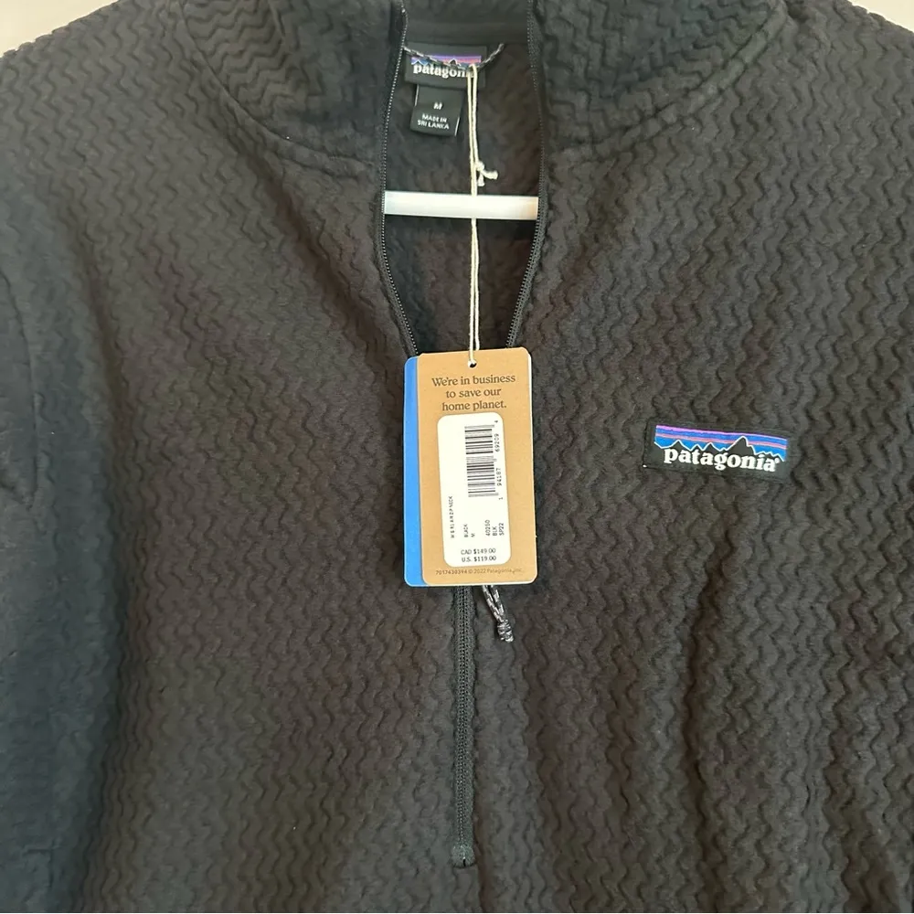 Patagonia Women's R1 Air 1/2-Zip Pullover Jacket Black Medium NWT - Image 3