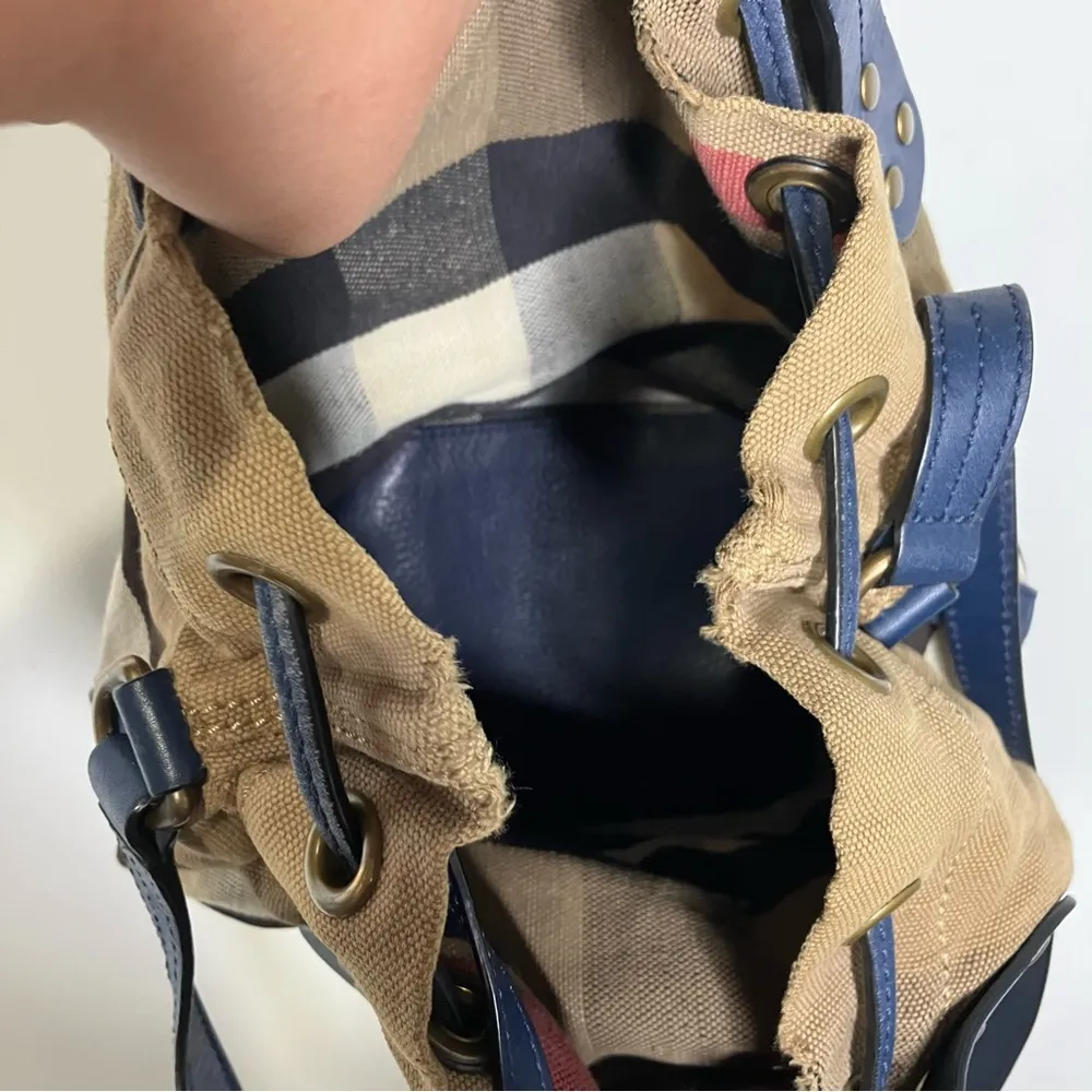 Burberry house check Heston bucket‎ bag blue tan canvas & leather flower tassels - Image 9