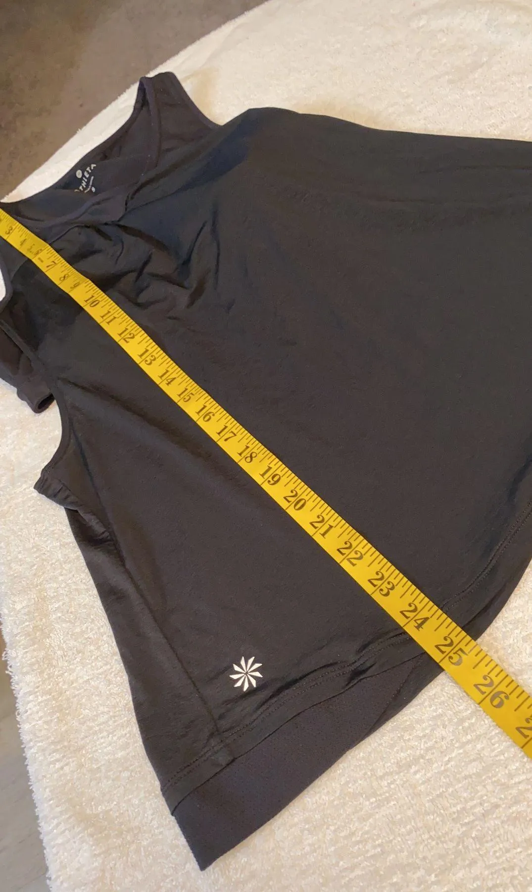 active tank top built in bra Size small - Image 3