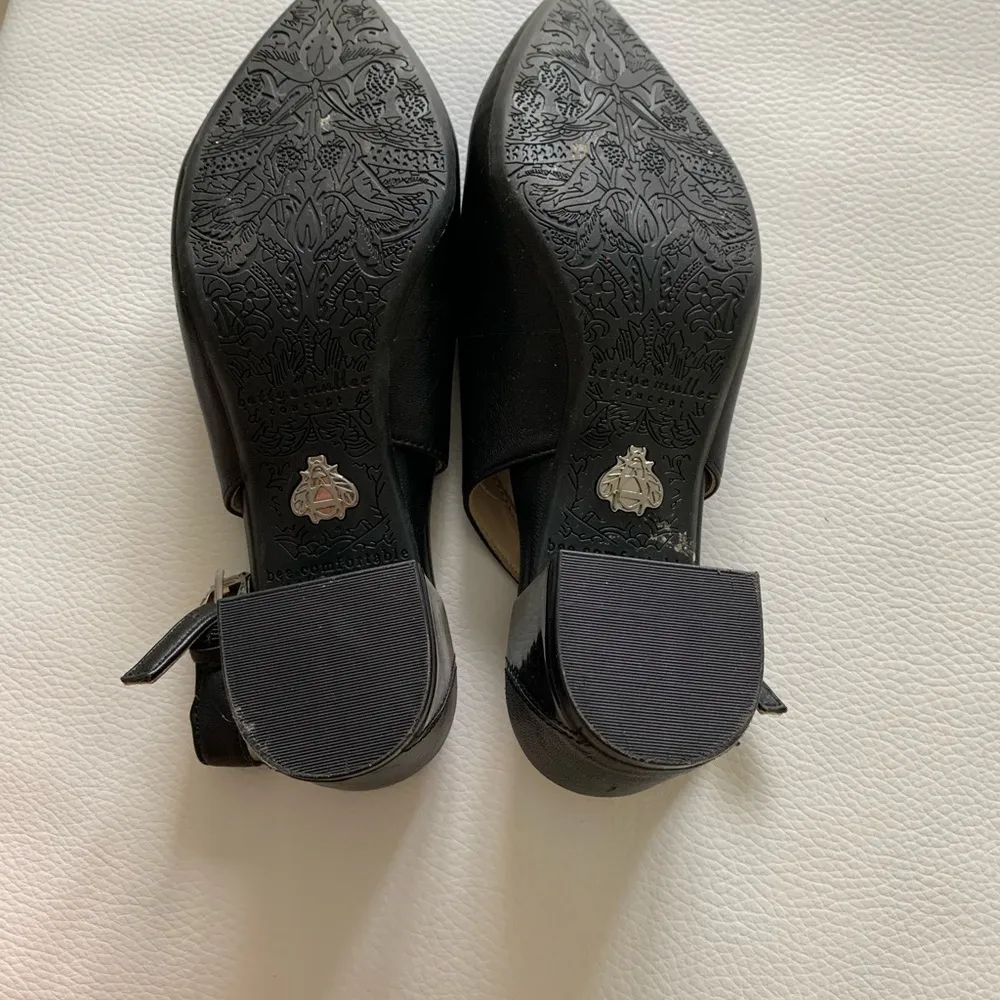 Bettye Muller Black Classic Heels - Image 3