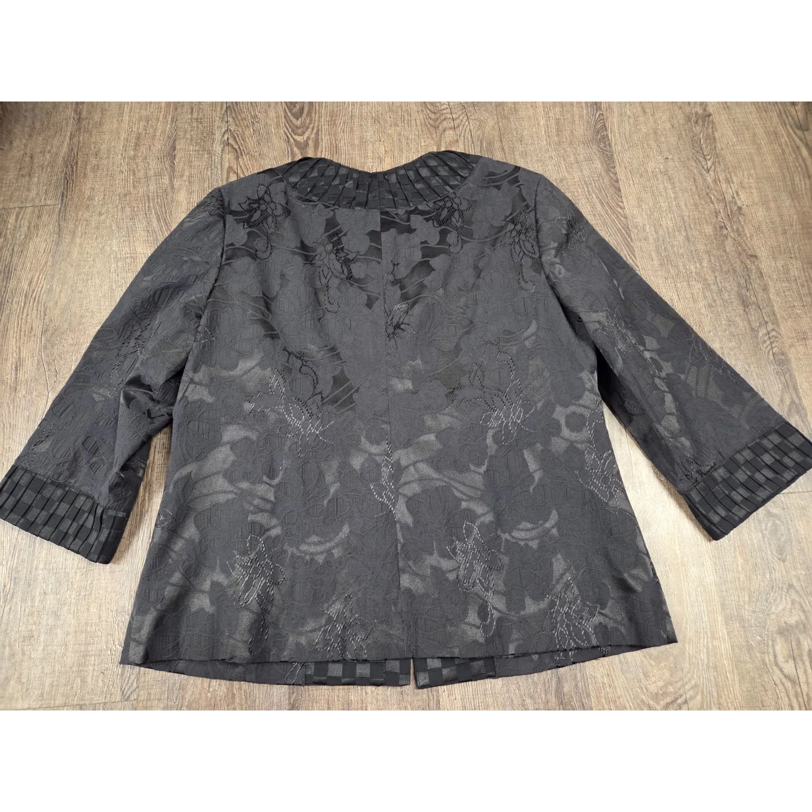 Chico's Solid Black Shiny Dressy Jacket Cardigan Size 2 - L 12/14 - Image 6